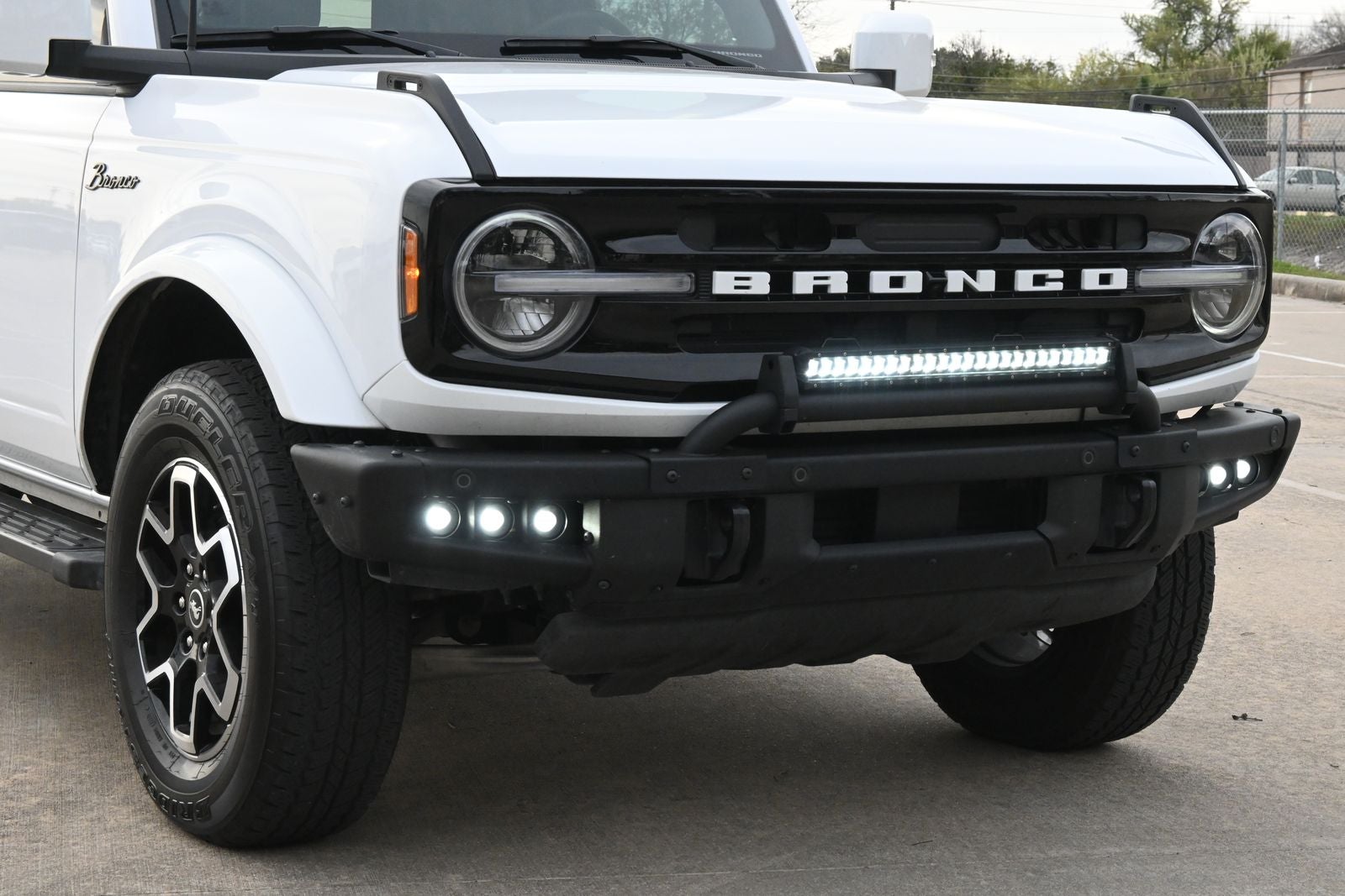 2023 Ford Bronco Base