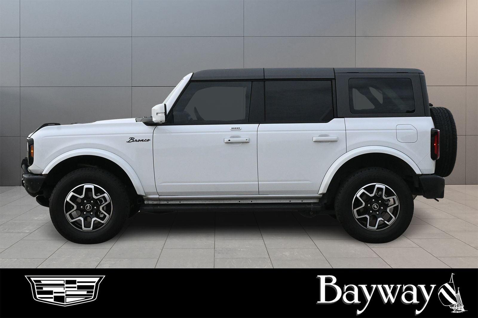 2023 Ford Bronco Base