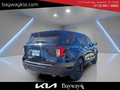 2022 Ford Explorer ST-Line