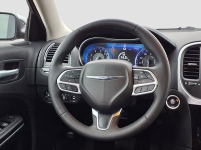 2023 Chrysler 300 Touring