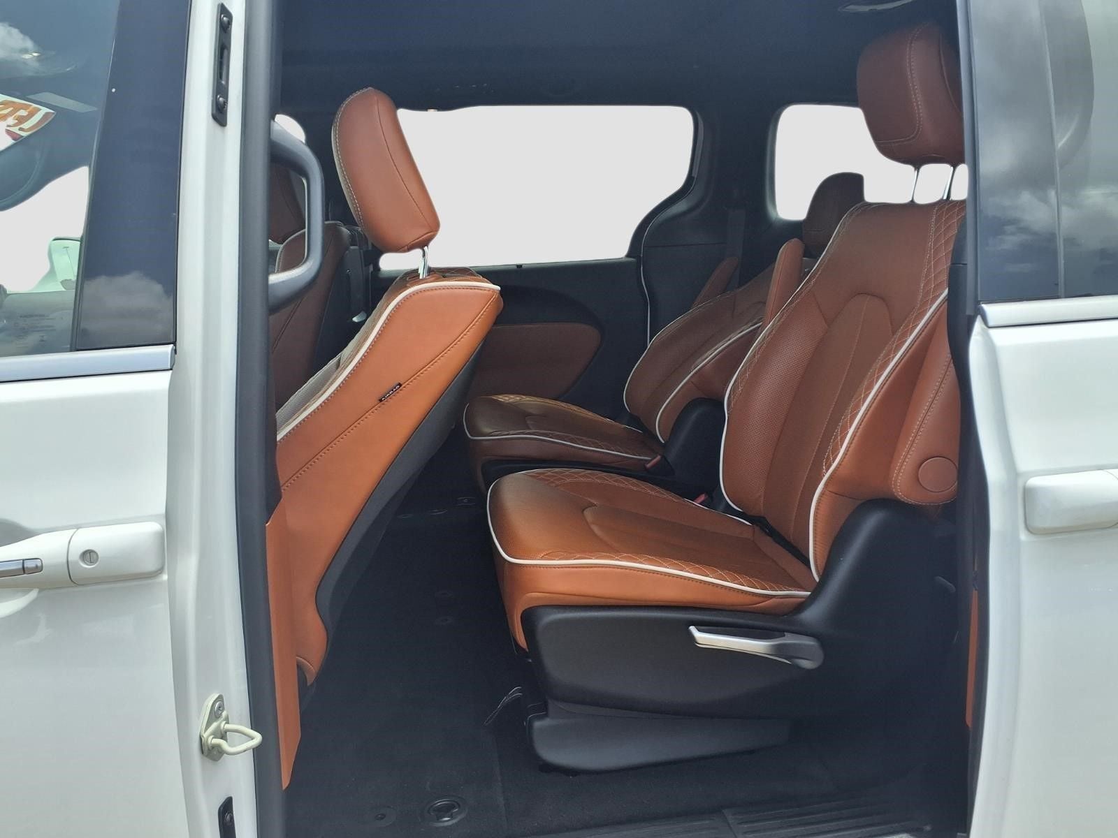 2024 Chrysler Pacifica Pinnacle