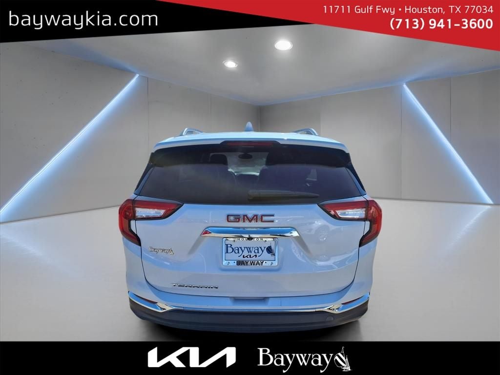 2022 GMC Terrain SLT