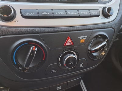 2022 Hyundai Accent SE