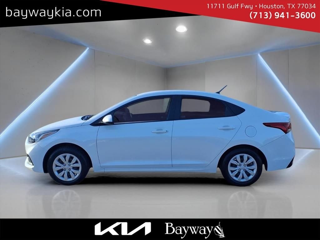 2022 Hyundai Accent SE