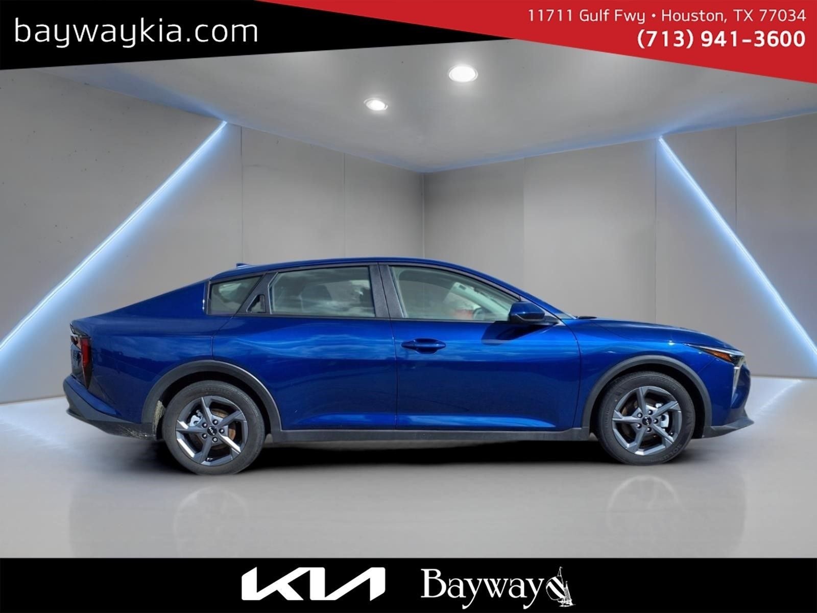 2025 Kia K4 LXS - Photo 8