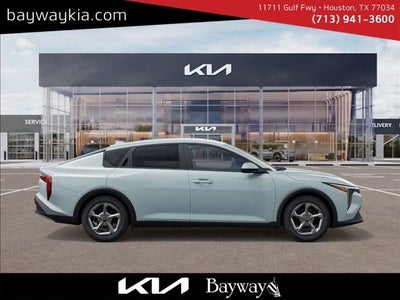 2026 Kia K4 LXS