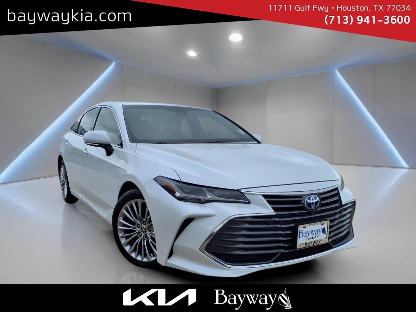 2022 Toyota Avalon Hybrid Limited