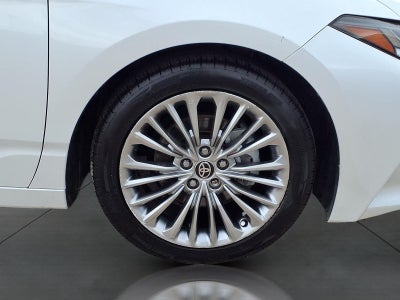 2022 Toyota Avalon Hybrid Limited