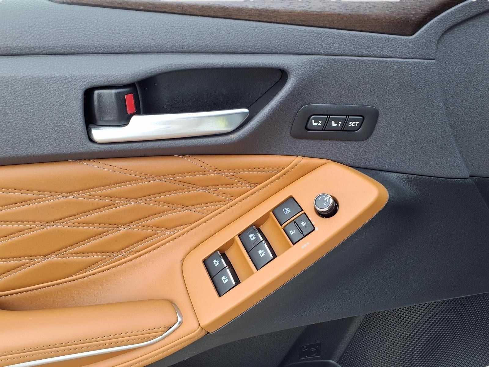 2022 Toyota Avalon Hybrid Limited