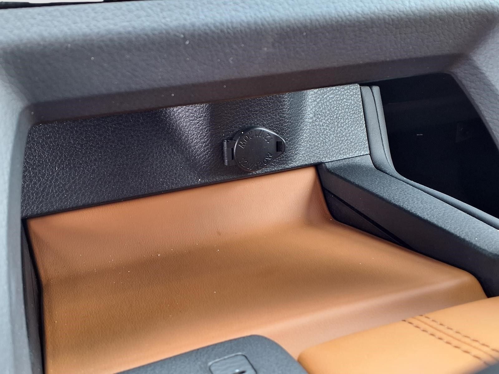2022 Toyota Avalon Hybrid Limited