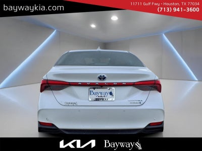 2022 Toyota Avalon Hybrid Limited