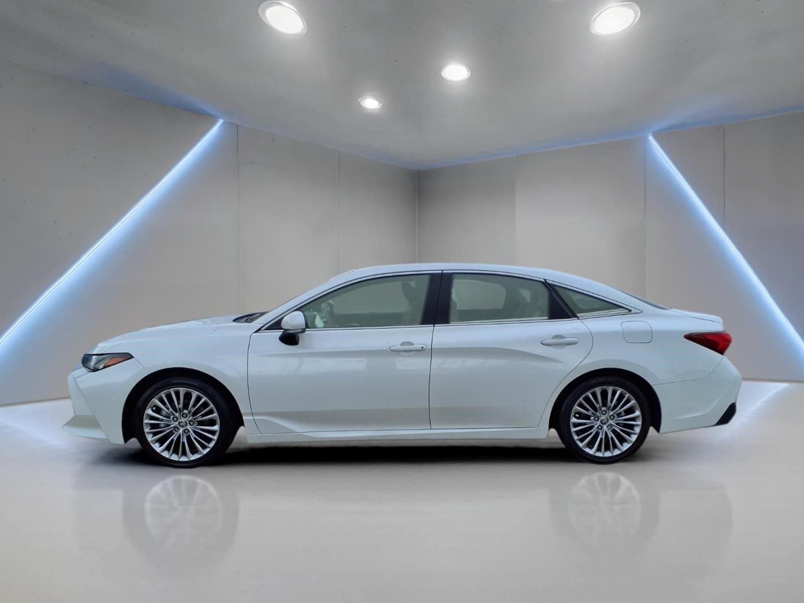 2022 Toyota Avalon Hybrid Limited