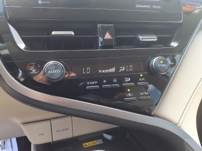 2022 Toyota Camry Hybrid XLE