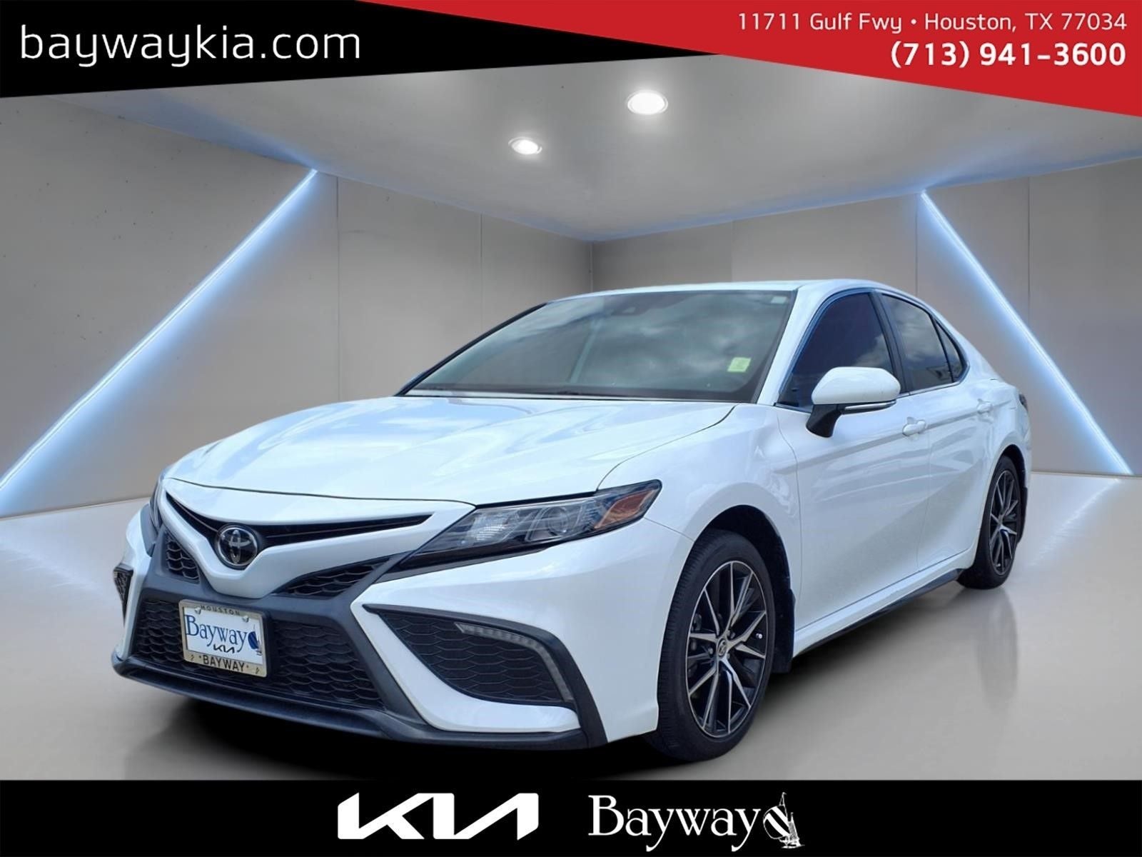 2024 Toyota Camry SE