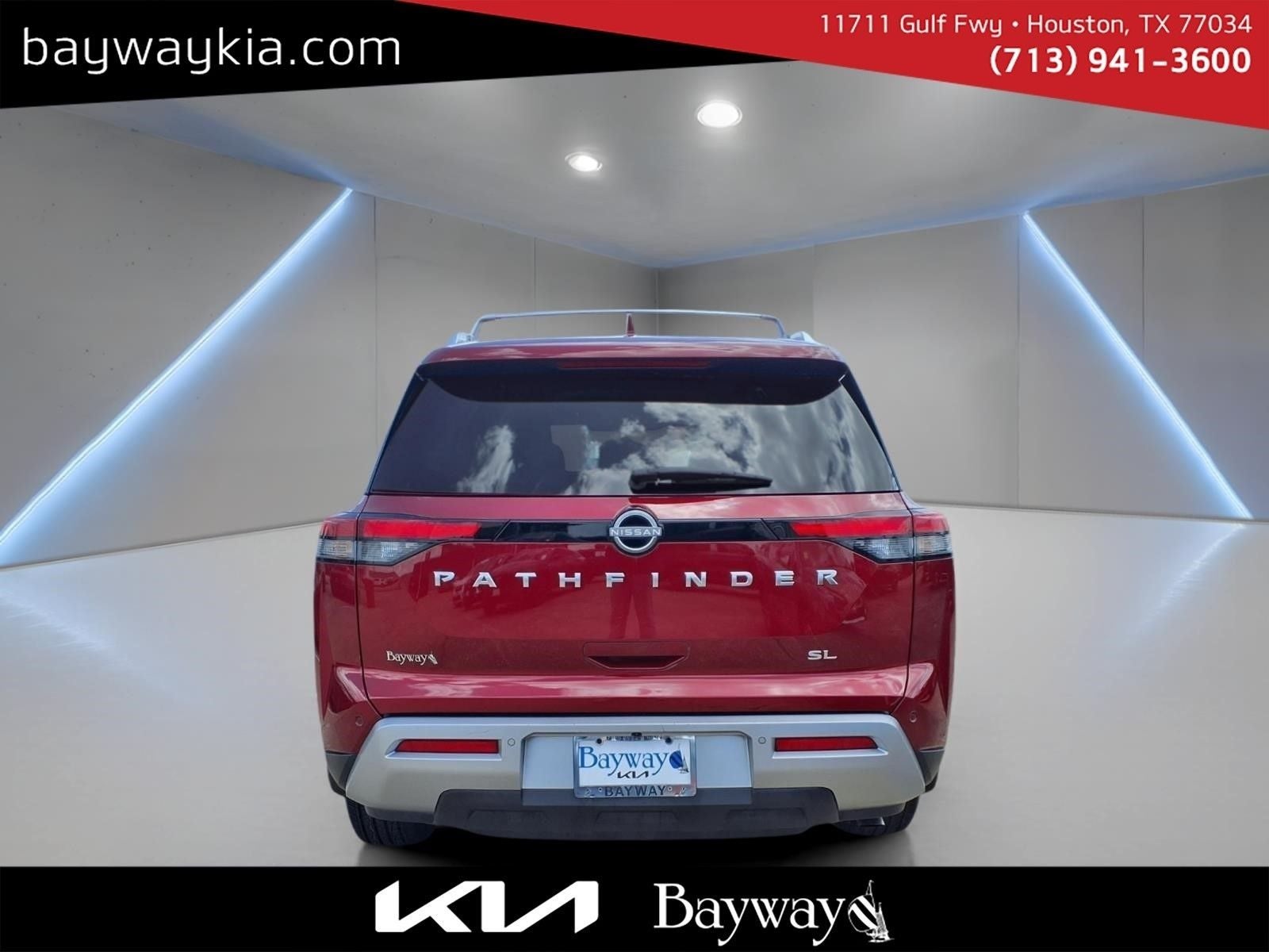 2024 Nissan Pathfinder SL