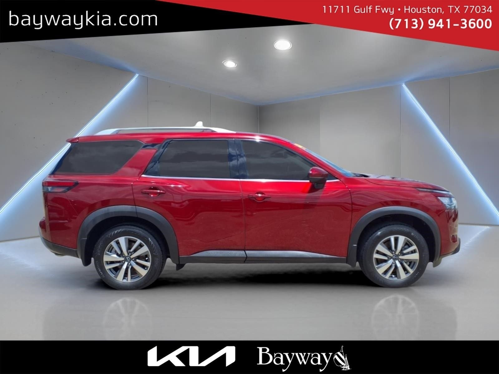 2024 Nissan Pathfinder SL