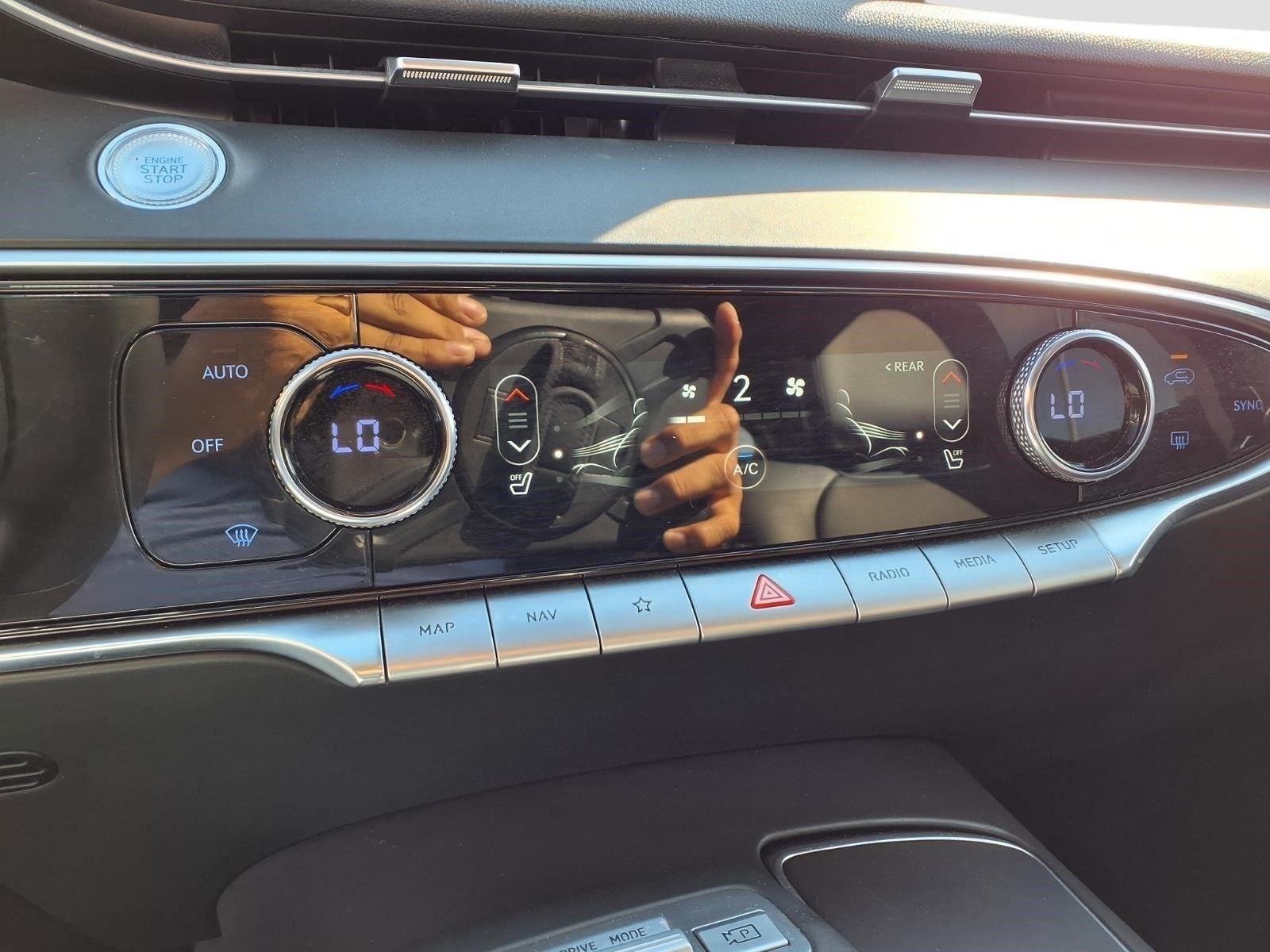 2025 Genesis GV70 2.5T