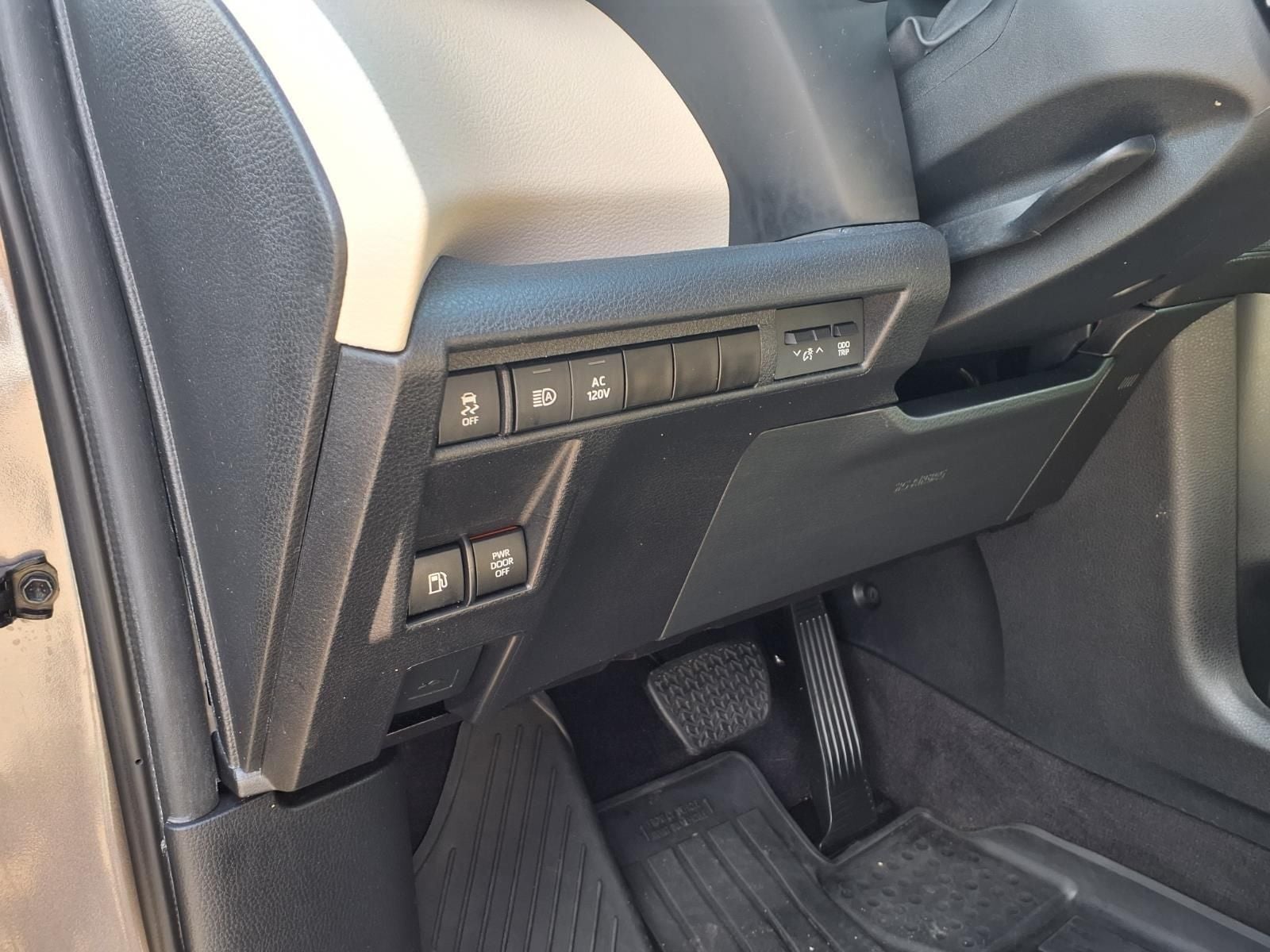 2024 Toyota Sienna XLE 7 Passenger