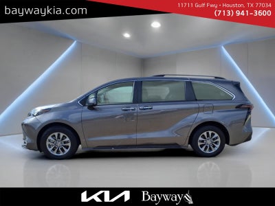 2024 Toyota Sienna XLE 7 Passenger