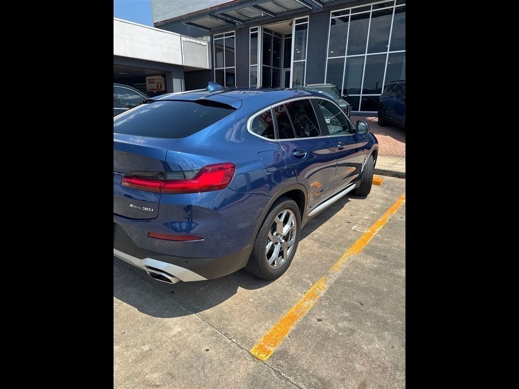2024 BMW X4 xDrive30i