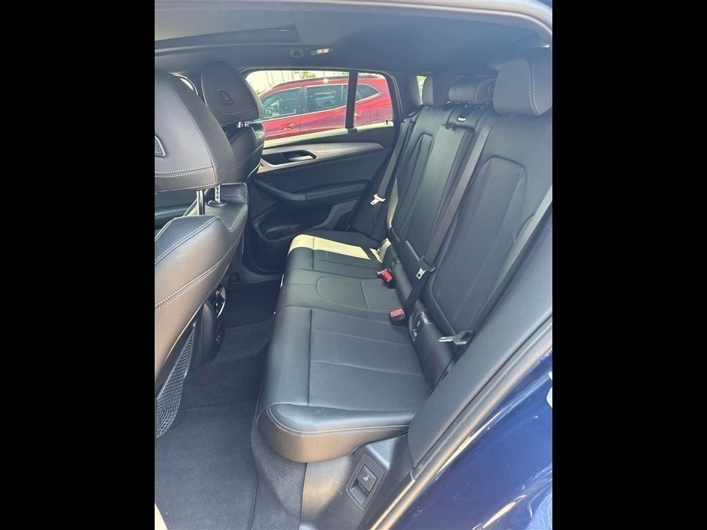 2024 BMW X4 xDrive30i