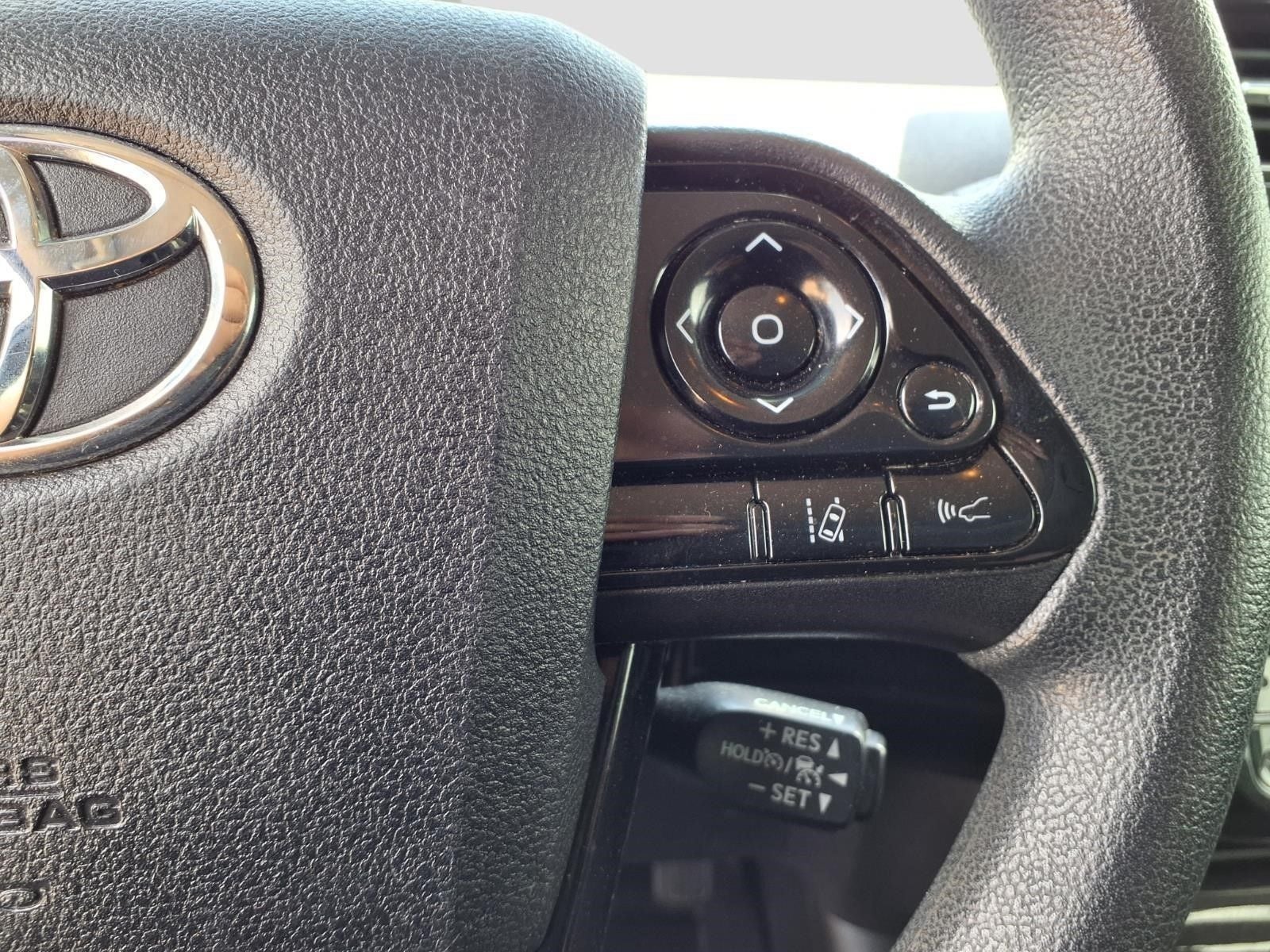 2022 Toyota Prius LE