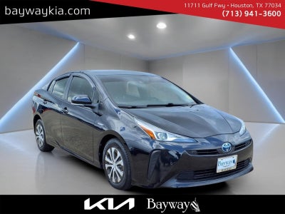 2022 Toyota Prius LE