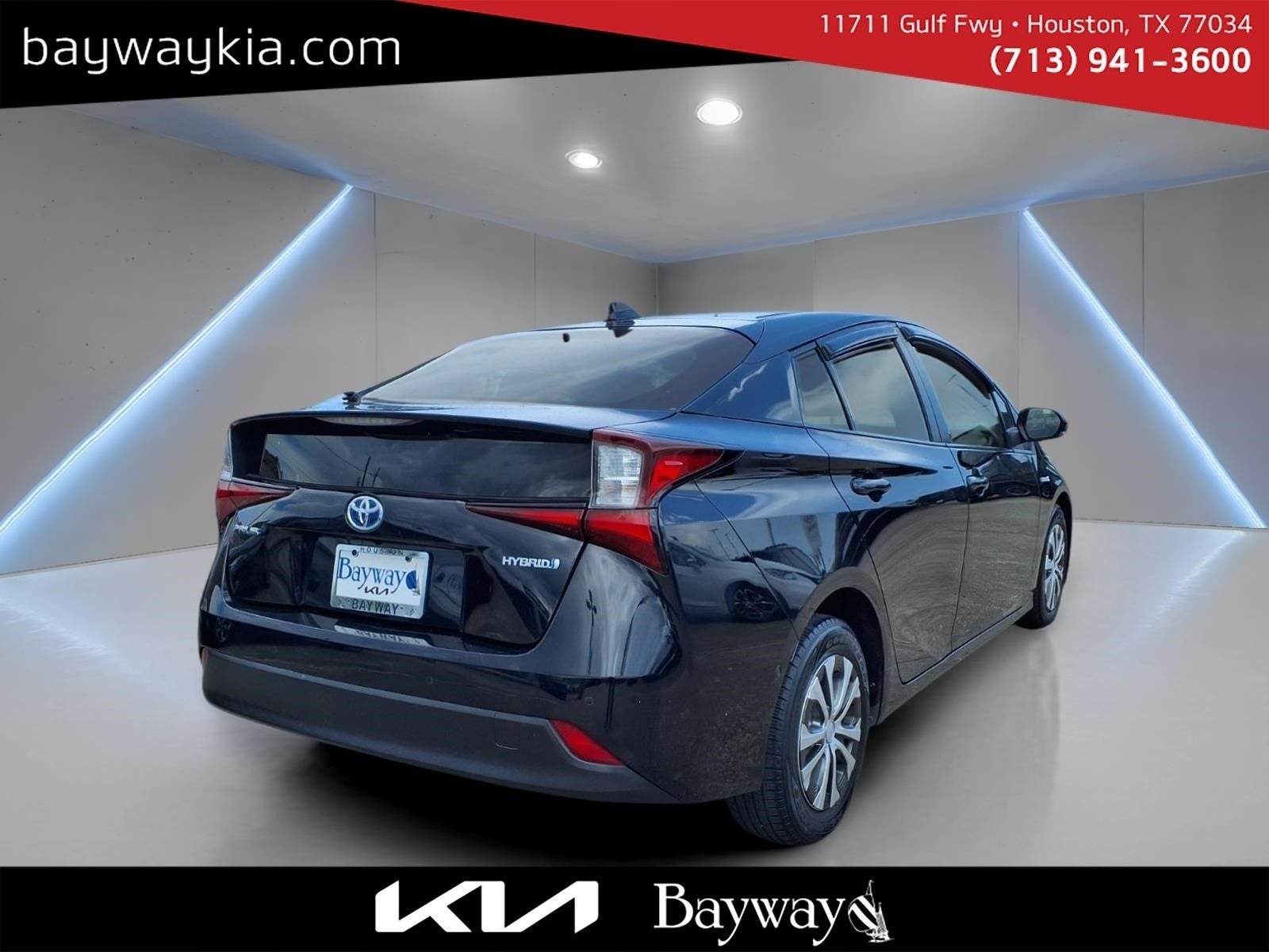 2022 Toyota Prius LE