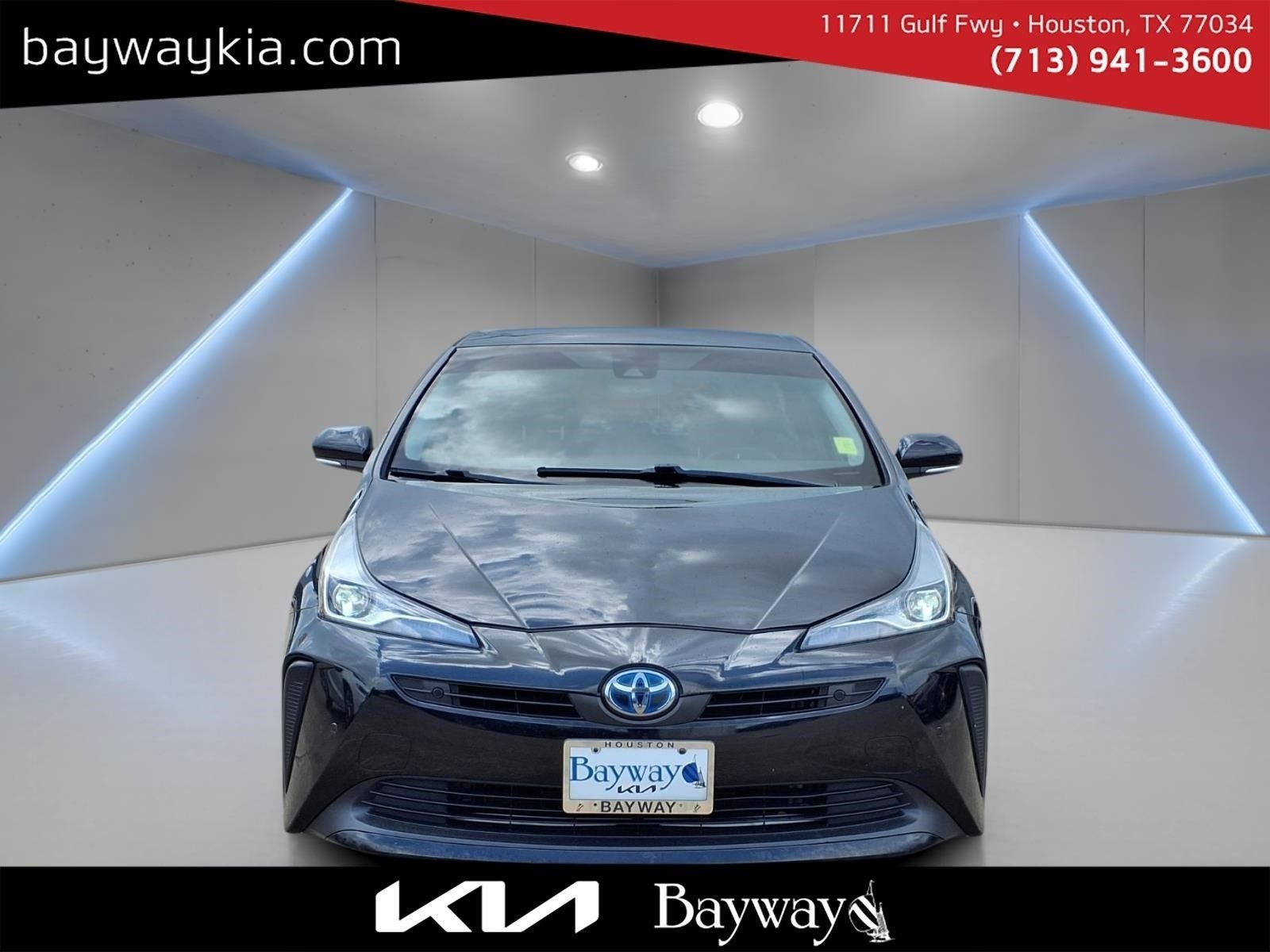 2022 Toyota Prius LE