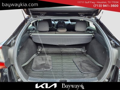 2022 Toyota Prius LE