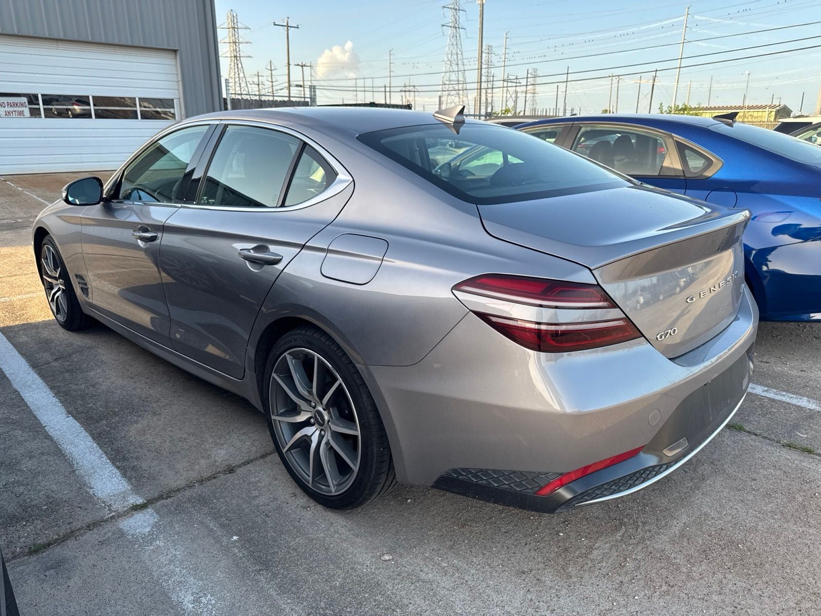 2023 Genesis G70 2.0T