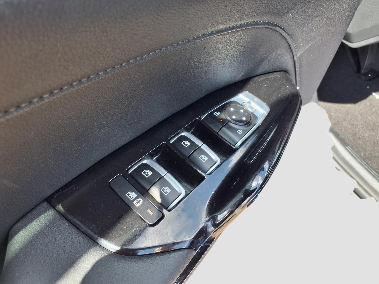 2025 Kia K5 EX