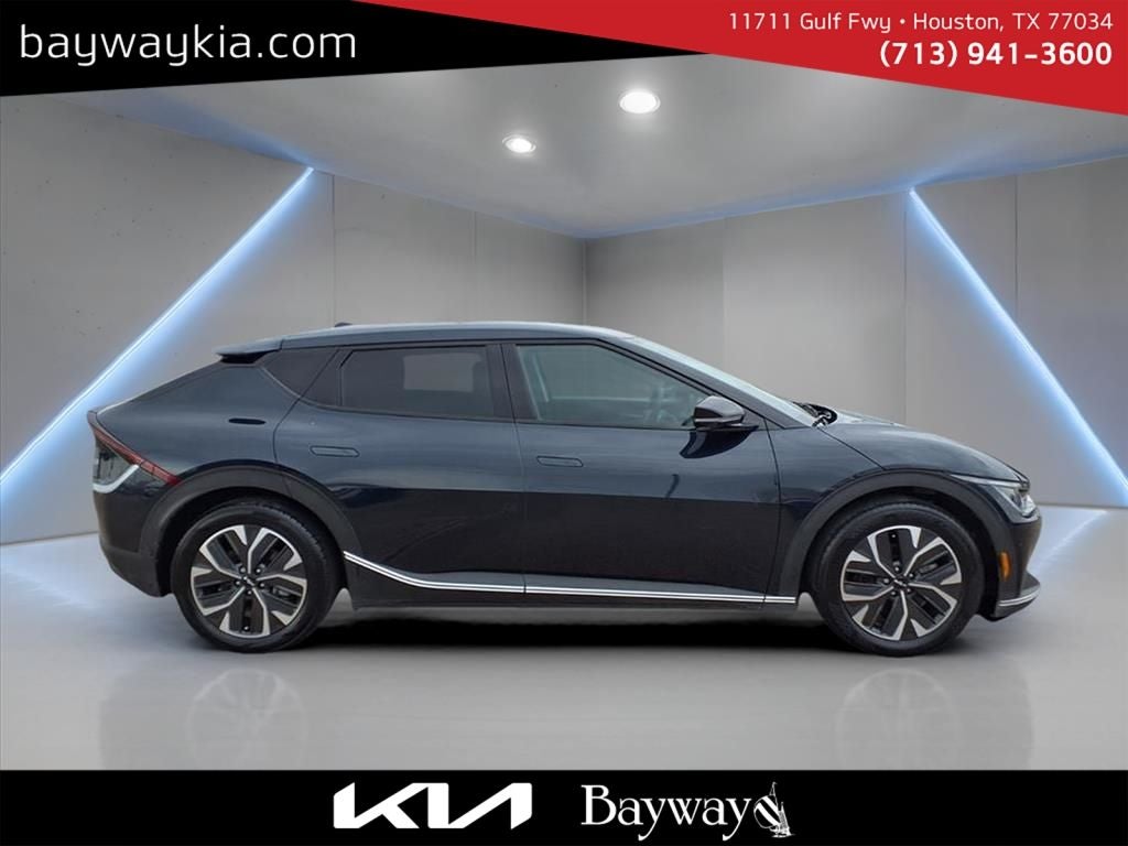 2024 Kia EV6 Light