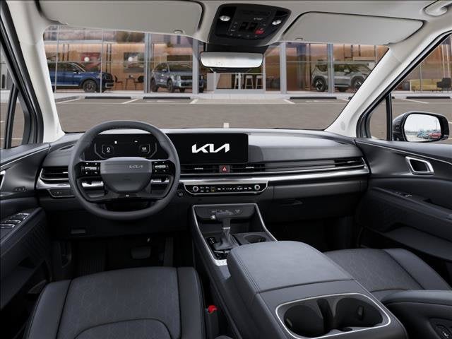 2027 Kia Carnival Base