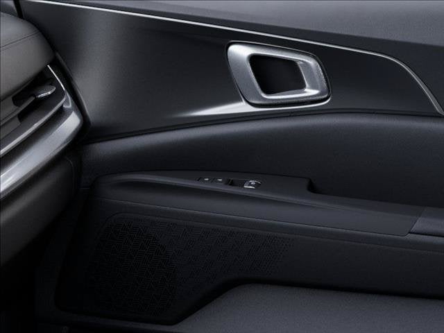 2027 Kia Carnival Base