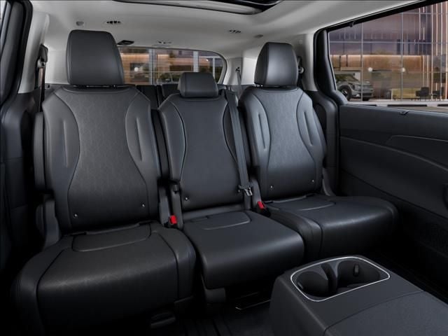 2026 Kia Carnival Hybrid Base