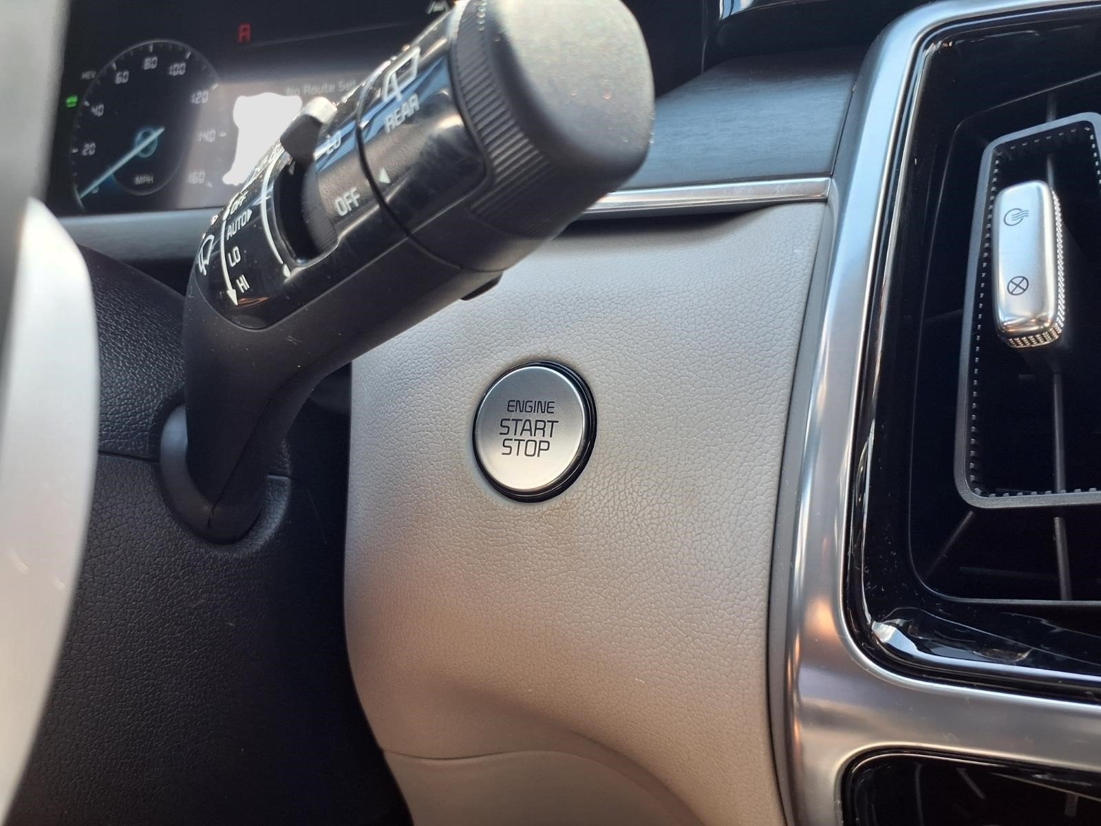 2024 Kia Sorento Plug-In Hybrid SX Prestige