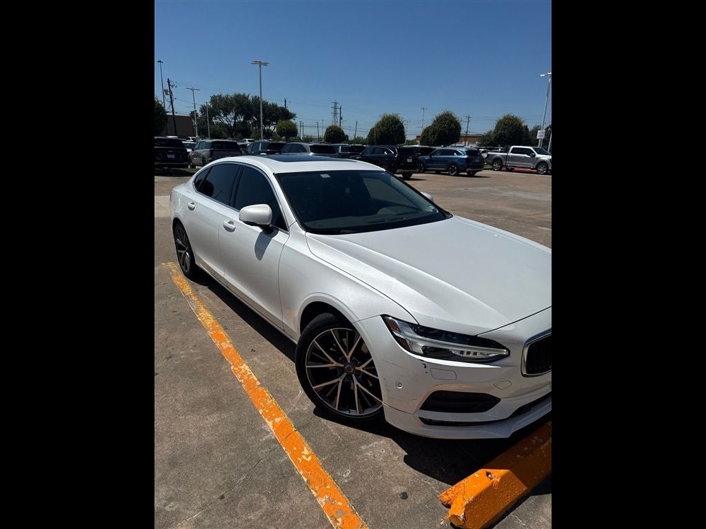 2018 Volvo S90 T5 Momentum