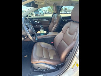 2018 Volvo S90 T5 Momentum