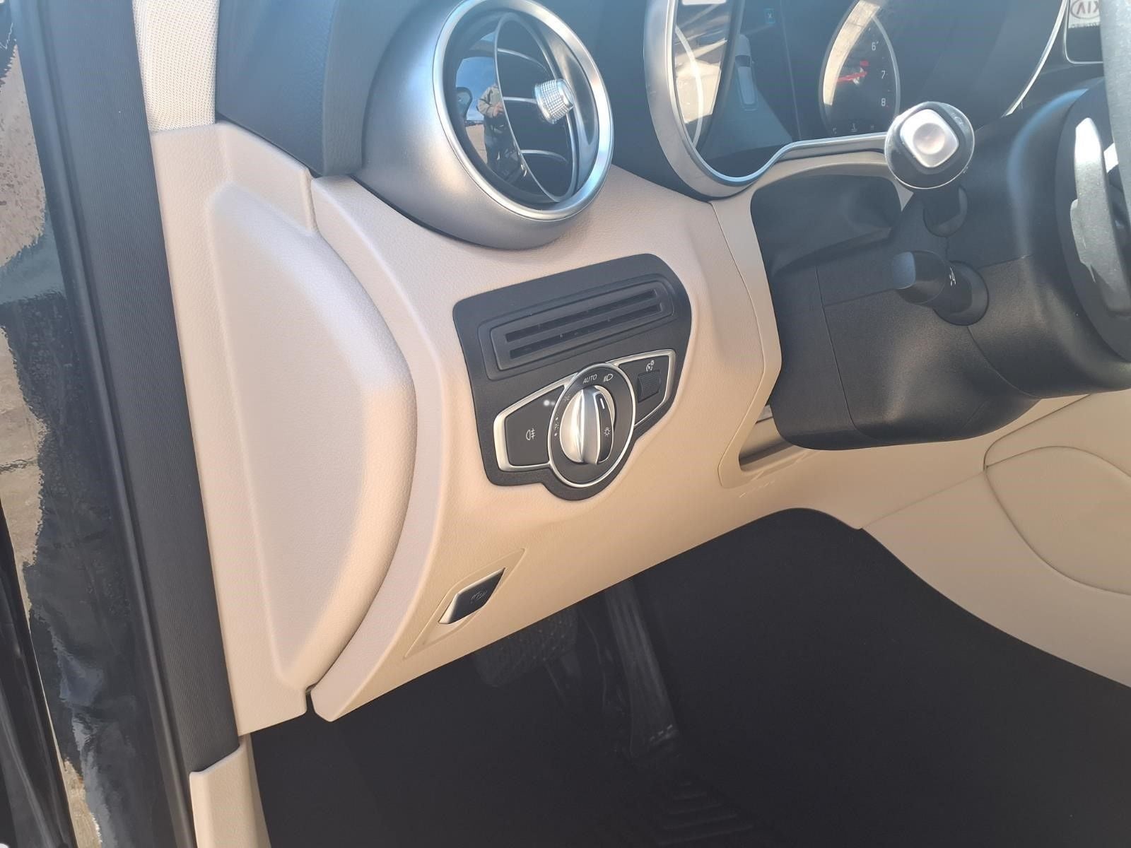 2021 Mercedes-Benz GLC GLC 300