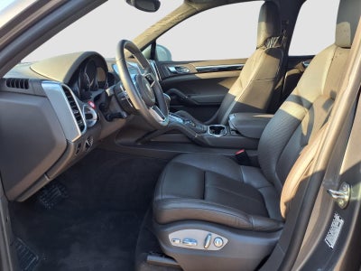 2017 Porsche Cayenne Base