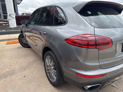 2017 Porsche Cayenne Base